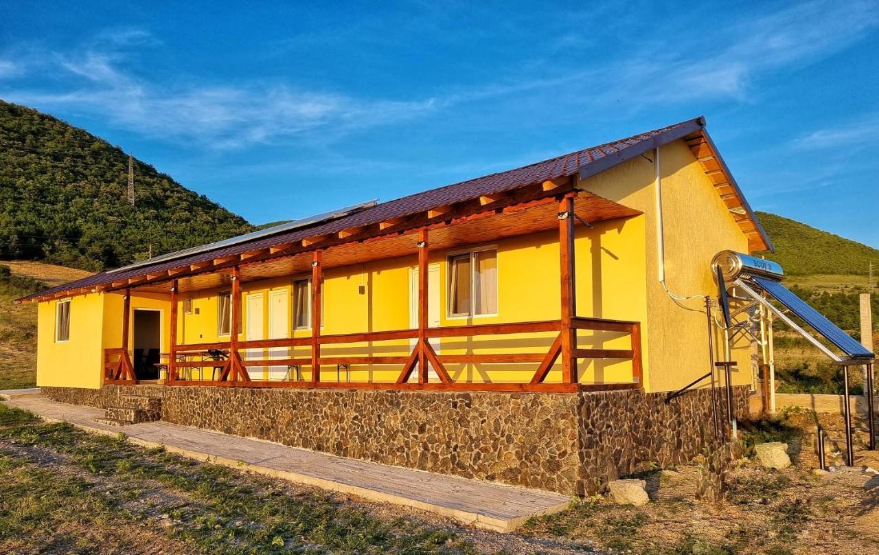 Cabana Varad Coronini Moldova Veche Eksteriør billede